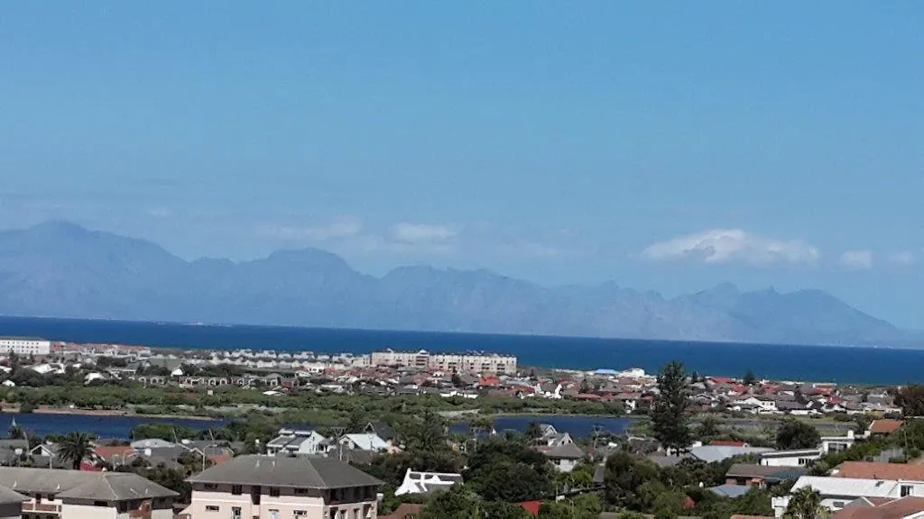 *** Guest house Lakeside Lodge Cape Town South Africa
