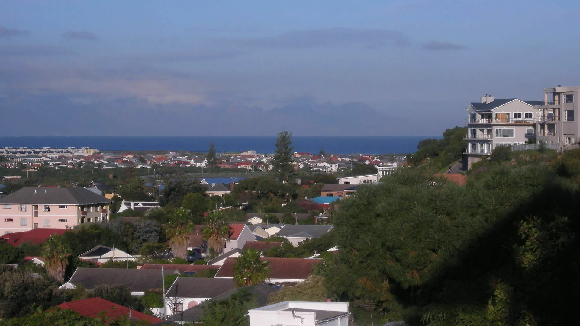 Lakeside Lodge Cape Town Guest house