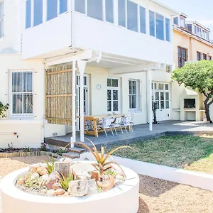 Holiday home Fintimara House