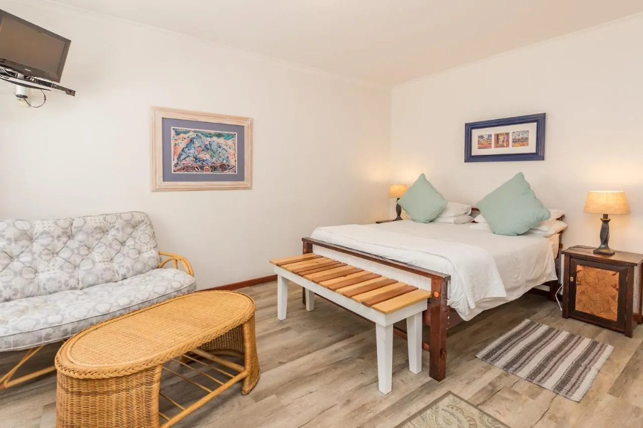 Guest house Lakeside Lodge Cape Town